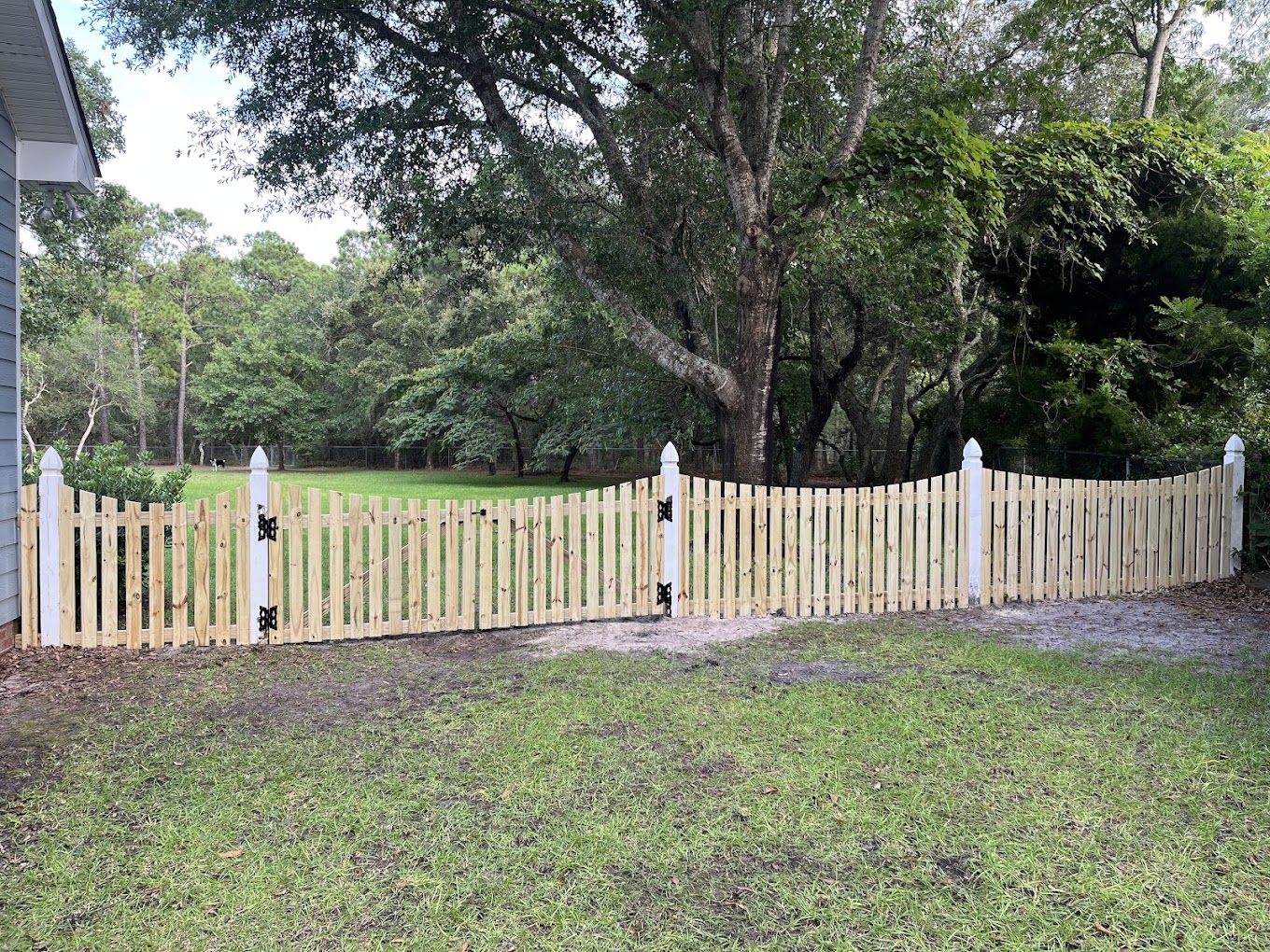 Wooden fence installation project